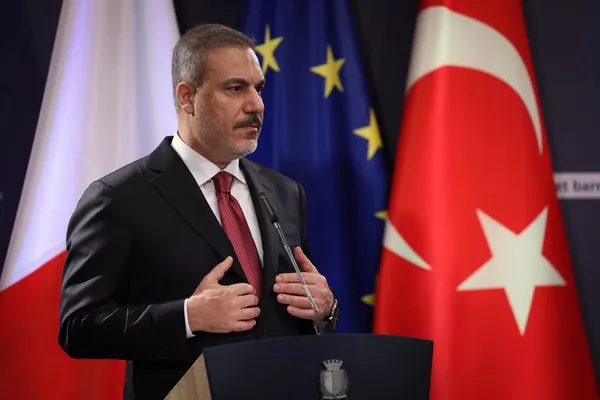 disisleri-bakani-hakan-fidandan-libya-aciklamasi-bingazi-baskonsoloslugumuzu-tekrar-acma-karari-aldik-1707223006724.jpeg Dışişleri Bakanı Hakan Fidan'dan Libya açıklaması: Bingazi Başkonsolosluğumuzu tekrar açma kararı aldık - 3