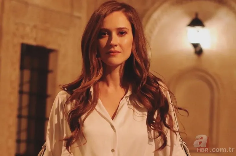 Evli çiftler aynı dizide: Oya Unustası'nın eşi Hercai'nin yıldızı çıktı 1