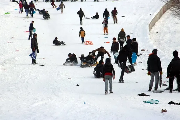 Hakkari’de okullar tatil mi? 10-11 Mart Hakkari, Şırnak ve Kars’ta kar tatili var mı? Son açıklamalar...