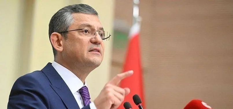 Türk siyasi tarihinde bir ilk! CHP’de ’Özel’ tiyatro Türk siyasi tarihinde bir ilk! CHP’de ’Özel’ tiyatro