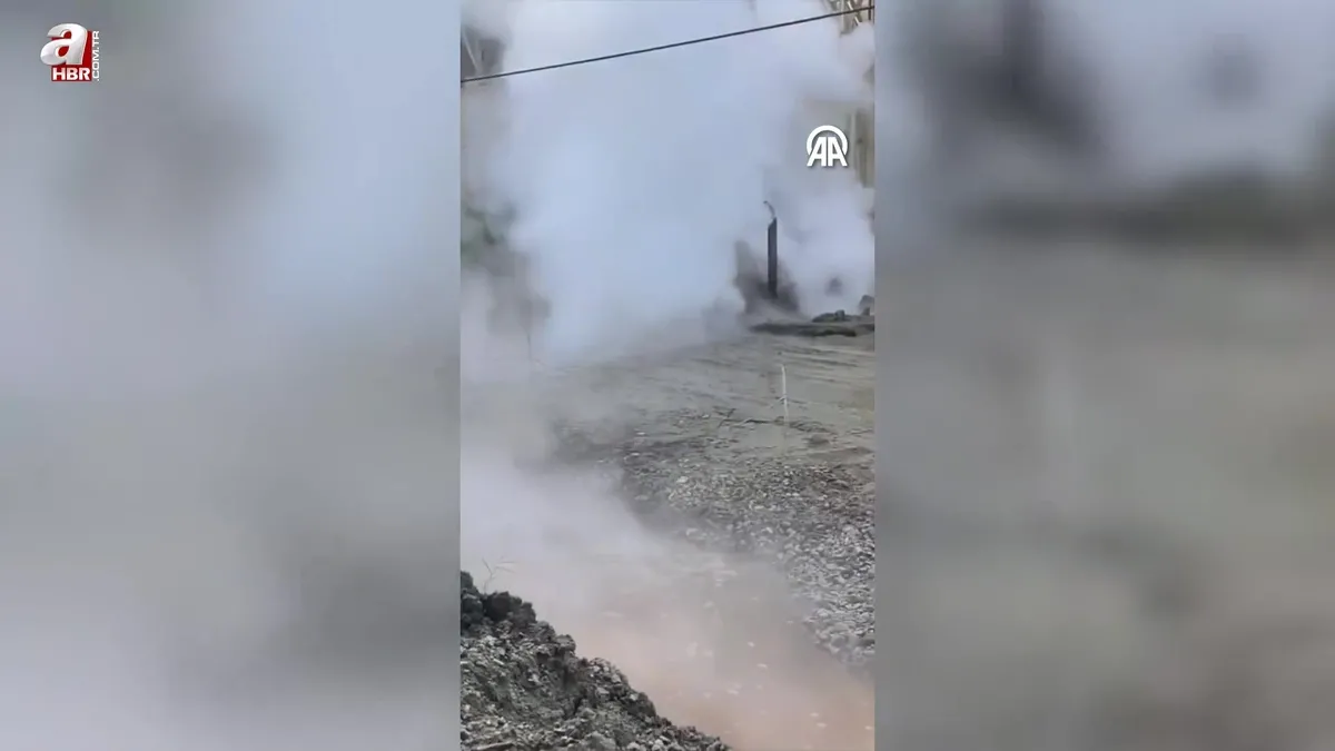 Aydın Germencik’te jeotermal tesise ait sıcak su boru hattı patladı