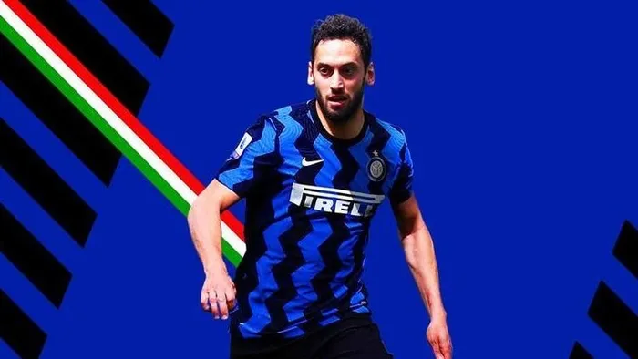 Hakan Çalhanoğlu'nun yeni takımı belli oldu! İtalya bu transferi konuşuyor - 1