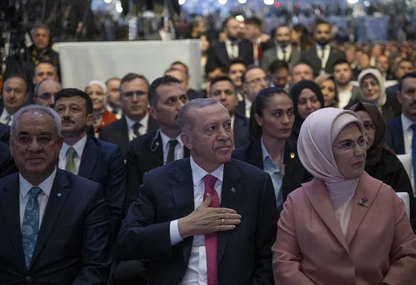 AK Parti startı Doğru zaman doğru adam sloganıyla verdi! Başkan Erdoğan seçim beyannamesini açıkladı