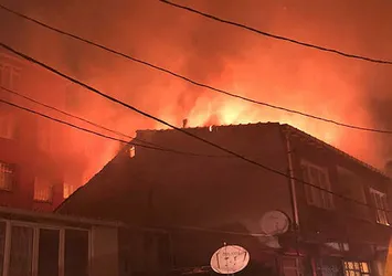 İstanbul'da korkutan yangın