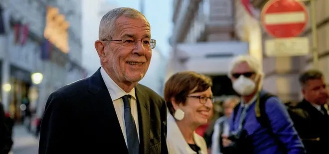 Avusturya cumhurbaşkanını seçti: Bir dönem daha devam kararı