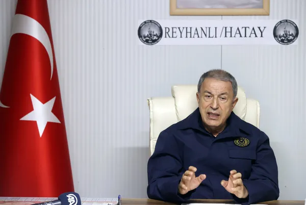 Son dakika: Danimarka’da çirkin provokasyon! Milli Savunma Bakanı Hulusi Akar Kur’an ve Türk Bayrağı’na saldırıya tepki gösterdi