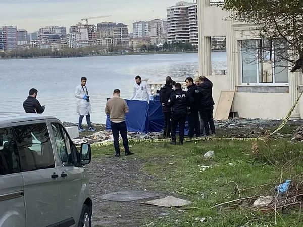 istanbul-kucukcekmecede-kan-donduran-goruntu-golde-30-yasinda-bir-erkek-cesedi-bulundu-1700578272142.jpg