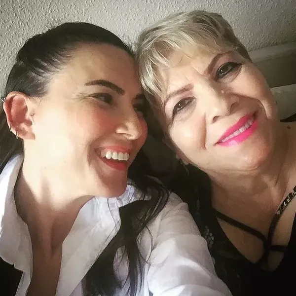 Şebnem Dönmez’in acı kaybı! Ayakta zor durdu