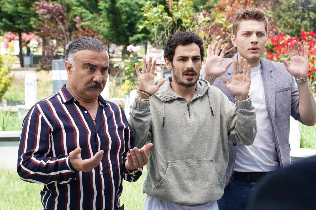 eyvah ilk bolum tek parca izle