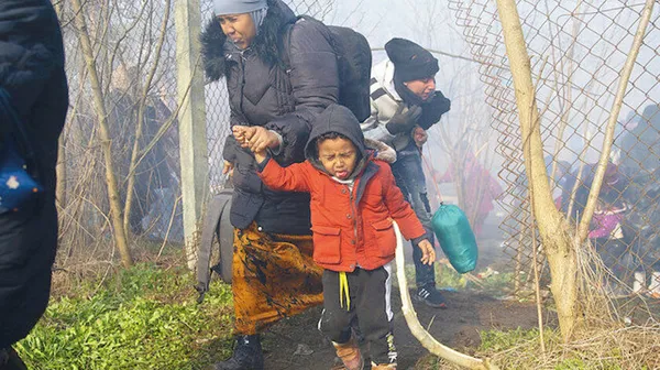 yunan-yunanlik-yapiyor-sinira-gelen-insanlarin-sagligiyla-oynayacaklar-1602795474588.jpg Yunan Yunanlık yapıyor! Sınıra gelen insanların sağlığıyla oynayacaklar - 2