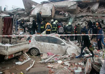 Son dakika | Kahramanmaraş'ta 7,7 büyüklüğünde deprem! Kızılay'dan genel çağrı: Acil kan verin