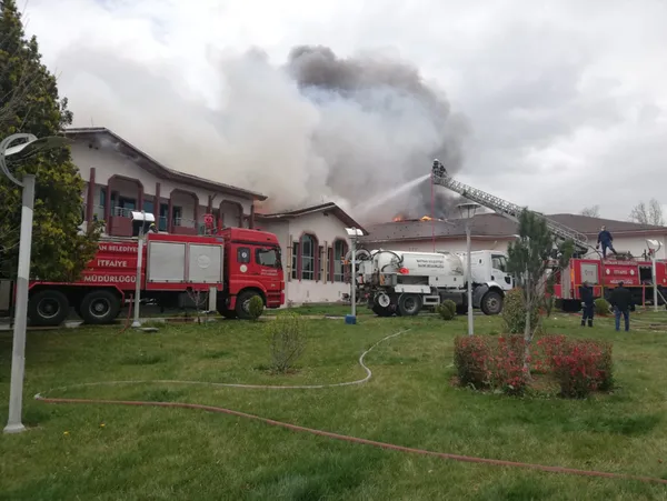 Son dakika | TPAO Batman Bölge Müdürlüğü’nde yangın! Ekipler olay yerinde