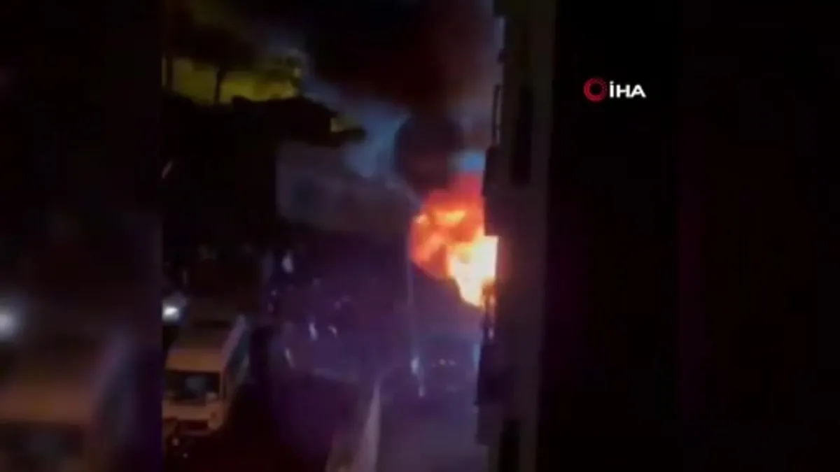 Pendik'te 10 katlı binada yangın