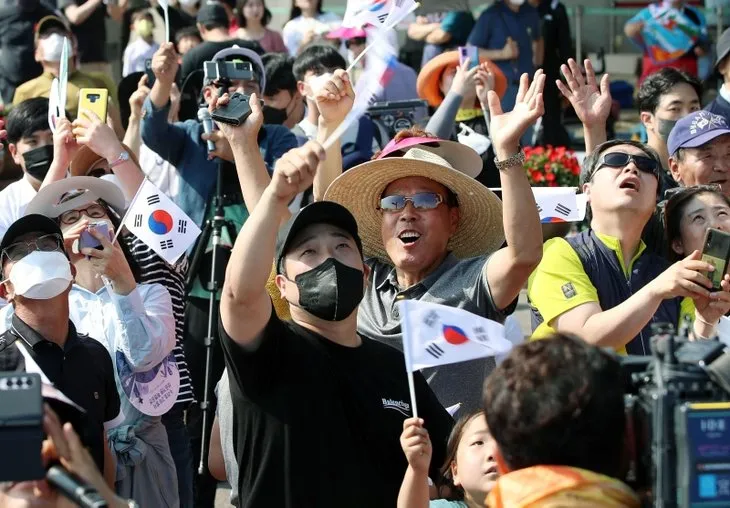 Güney Kore Nuri’yi ikinci kez uzaya fırlattı! Ülkenin ilk yerli ve milli roketi