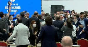 İBB Meclisi’nde yumruklar havada uçtu