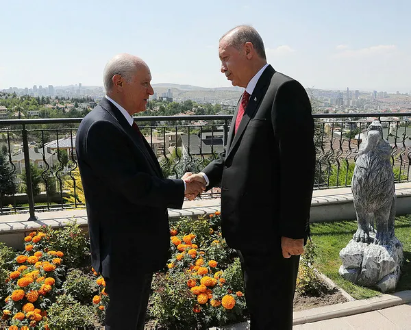 Son dakika: Başkan Erdoğan, Bahçeli ile görüştü