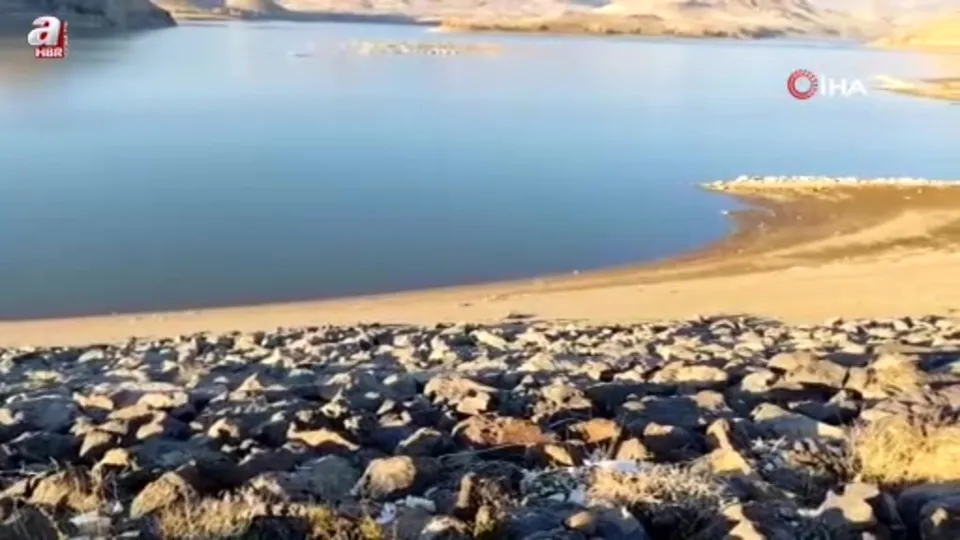 Erciş’teki barajları kuraklık vurdu