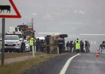 Son dakika! Diyarbakır'da askeri araç devrildi: 6 yaralı