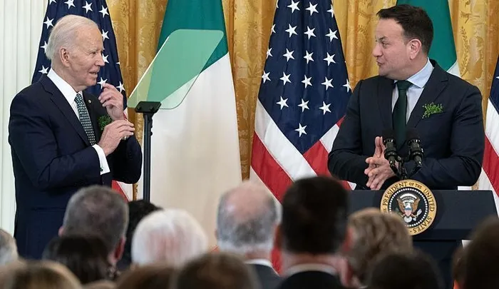 Katil İsrail’in finansörü Biden’a tarihi Gazze dersi vermişti! İrlanda Başbakanı Varadkar istifa ettiğini duyurdu