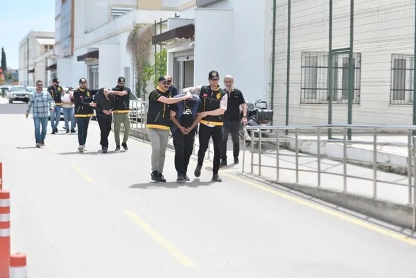 1683635842205.jpg Adana'da akılalmaz olay! Konuyla ilgisi olmayan adam cinayete kurban gitti - 2