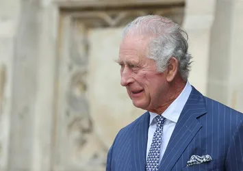 İlk kez üretildi! İşte Kral Charles'ın resmini taşıyan pullar