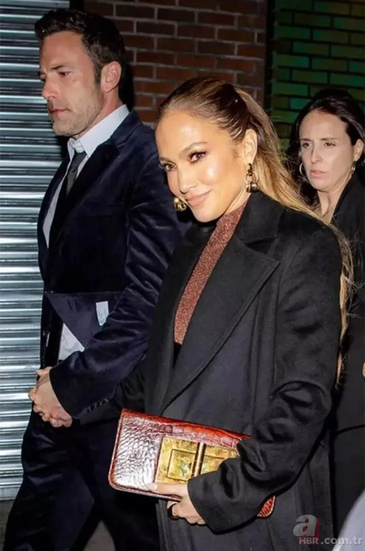 18 yıl sonra yeniden... Jennifer Lopez ile Ben Affleck nişanlandı