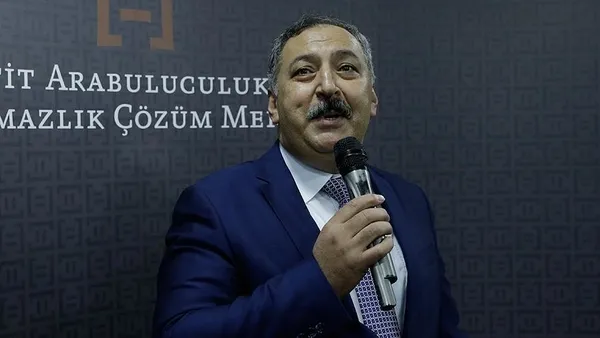 Başkan Erdoğan, Cumhurbaşkanlığı İdari İşler Başkanlığı’na Metin Kıratlı’yı atadı