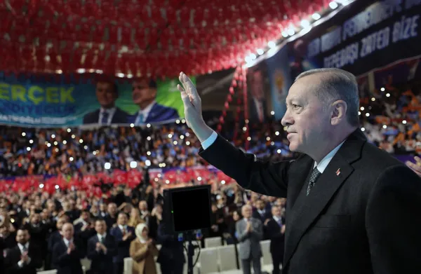 Başkan Erdoğan’dan vatandaşa Engellendik edebiyatına kanmayın uyarısı: Her belediye kamu kaynaklarından adil biçimde yararlandı