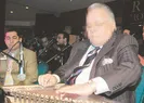 Sahnede düşerek beyin kanaması geçirdi!