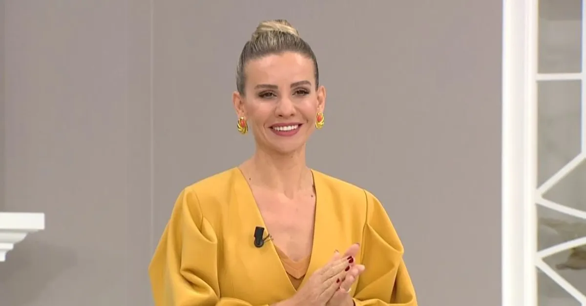 Esra Erol'da 15 Kasım Cuma yeni bölüm tek parça izle