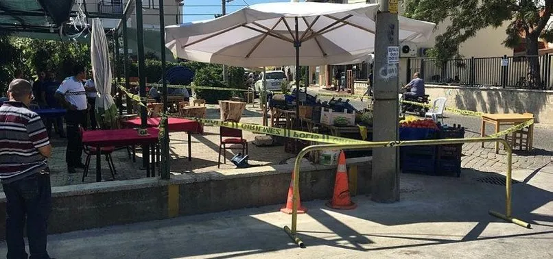 Izmir Foca Da Esnafa Zorbalik Beni Chp Li Baskan Vurdurdu