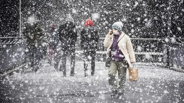 Meteoroloji'den sarı ve turuncu kodlu uyarı! Kar ve sağanak geliyor ❄ Hangi ilde kar hangi ilde yağmur yağacak? ⛈ İstanbul için saat verildi - 4