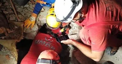Sağlık Bakanı Fahrettin Koca'dan İzmir depremi mesajı! İzmir halkının yanındayız