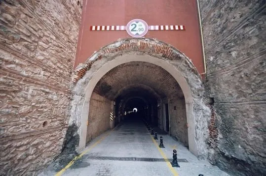 Beylerbeyi Sarayi Tuneli Trafige Aciliyor A Haber En Son Haberler