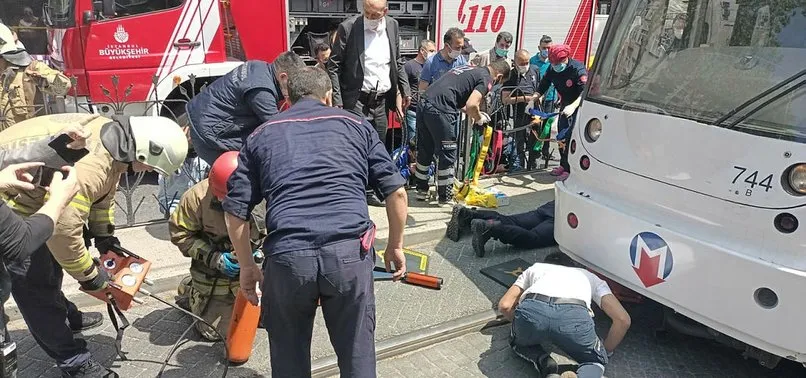 Son dakika: İstanbul'da korkunç kaza! Haseki'de bir kişi tramvayın altında kaldı