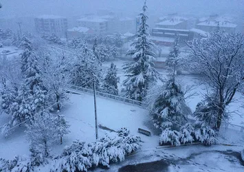 Elazığ ve Bingöl'de eğitime kar engeli