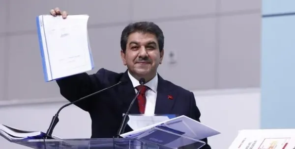 Ekrem İmamoğlu’nun genel başkanlık sevdası! İstanbul’u unuttu! 50 günde 200 toplantı planlayıp yapıyor