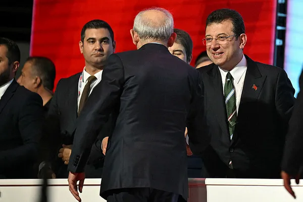 1699539815063.jpg Koltuk değişti kavga bitmedi! Kılıçdaroğlu'nun Ekrem İmamoğlu planı devrede! Kod adı: Bitirme operasyonu - 4