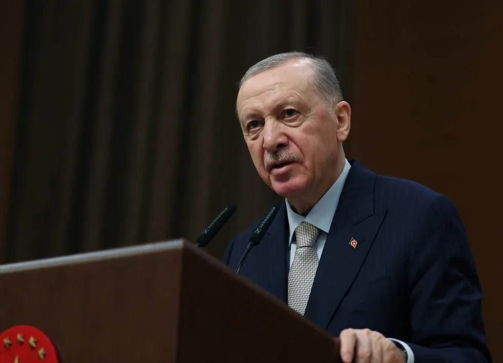 atinanin-dogu-akdenizdeki-meis-provokasyonuna-ankaradan-net-durus-turkiyeyi-dislayan-hicbir-denklem-yasayamaz-1790434880877.jpg Atina'nın Doğu Akdeniz'deki Meis provokasyonuna Ankara'dan net duruş: Türkiye'yi dışlayan hiçbir denklem yaşayamaz - 1