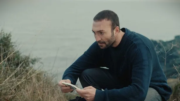 ates-kuslari-atv-canli-izle-3-subat-cuma-ates-kuslari-4-bolum-kesintisiz-full-hd-bedava-sifresiz-izle-tek-parc-1675446462010.jpg Köksüzler yakayı ele verdi! ATEŞ KUŞLARI ATV İZLE | 3 Şubat Cuma Ateş Kuşları 4. bölümünde neler yaşandı? - 2