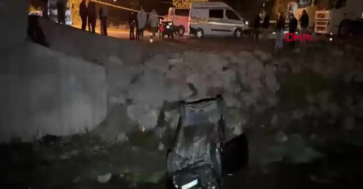 Karabük'te otomobil dereey uçtu