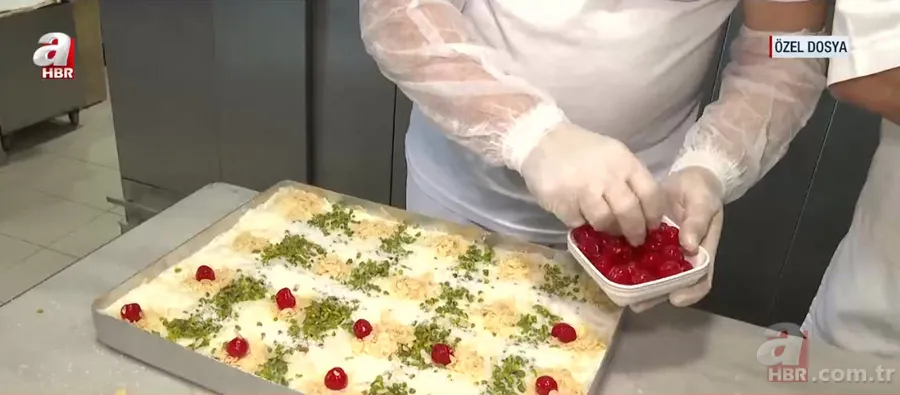 Mükemmel lezzetiyle yöresel tirit yemeği tarifi ve iftar sofrasında günün tatlısı: Sahine 11