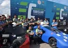 Selçuk Bayraktar, lise öğrencilerinin araçlarını inceledi