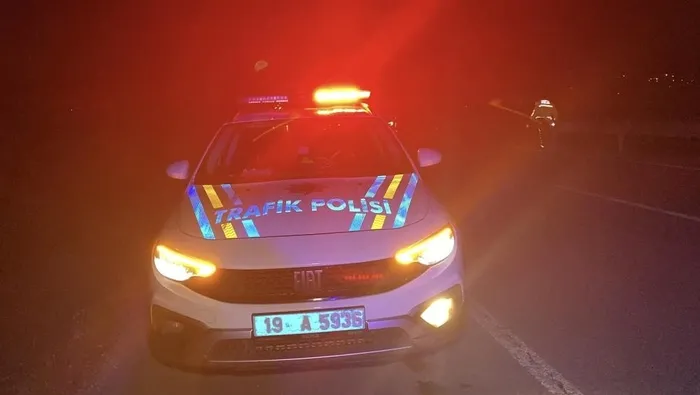 corumda-otomobil-takla-atti-1i-bebek-3-yarali-1765664408178.jpeg Fotoğraf (İHA)