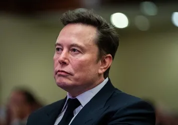 Musk’tan Trump'un danışmana ağır sözler: Tam bir geri zekalı!
