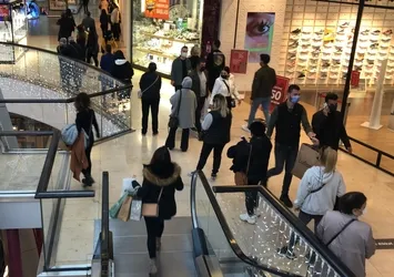 Koronavirüs unutuldu! İndirimi görenler sıraya girdi