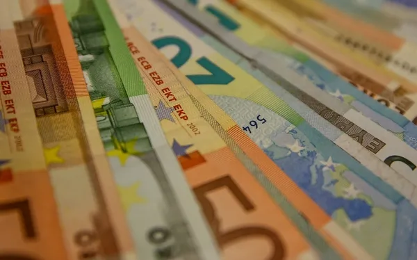 polonya-merkez-bankasi-baskani-adam-glapinski-euroya-gecis-ulkemiz-icin-zararli-1672943837747.jpg Polonya Merkez Bankası Başkanı Adam Glapinski: Euroya geçiş ülkemiz için zararlı - 3