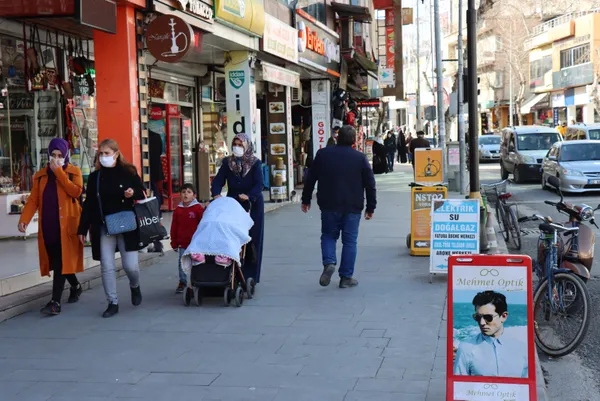 Risk haritasında alarm! 8 ilde yeni kısıtlamalar yolda | İşte o iller ve alınacak tedbirler