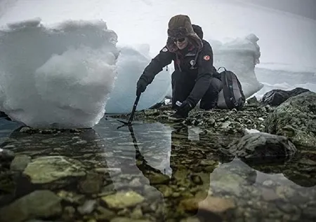 Antarktika Seferi’nin kadın görevlisi Hilal Ay 'biyoteknolojik ilaçların' peşinde! Dünyada kimse yapmadı