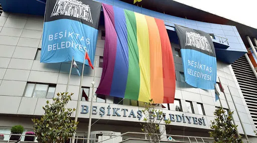 Boğaziçi eylemlerinde Kabe’ye saygısızlık yaparak gündeme gelen LGBT’yi CHP’li belediyeler finanse ediyor